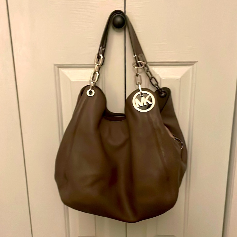 Michael Kors Fulton Large Leather Shoulder Bag, like new